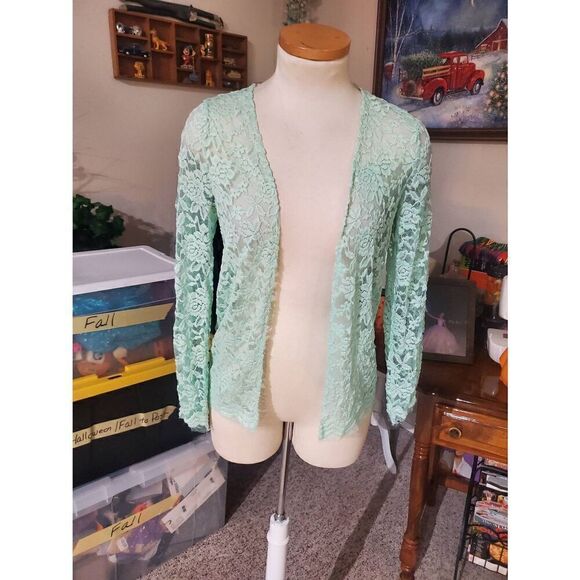 SHEIN CURVE LACE COVER-UP - Picture 1 of 3